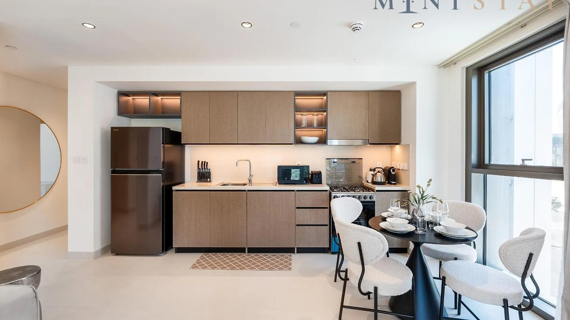 Burj Crown , Downtown Dubai - Mint Stay United Arab Emirates