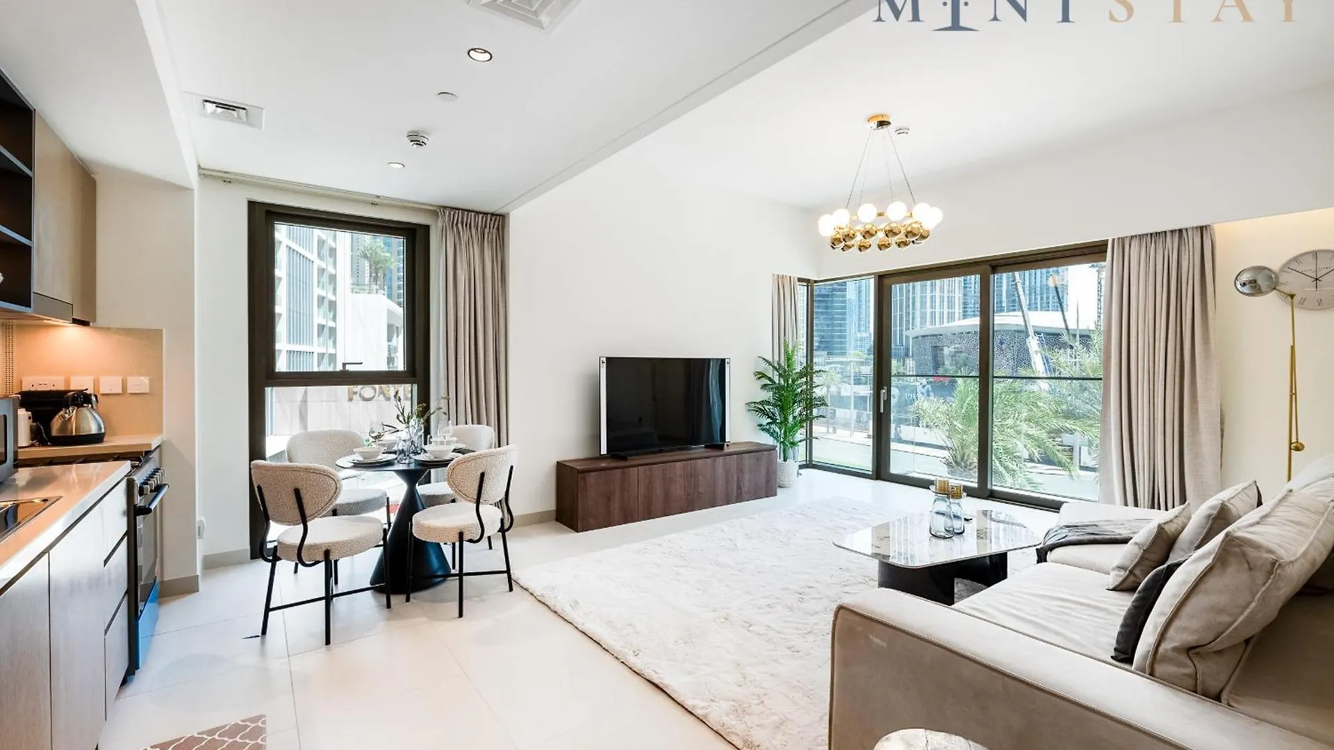 Burj Crown , Downtown Dubai - Mint Stay location